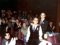 4 avril 1992: Le théâtre de Bayonne est plein, pour le torero et l'enfant. (Photo Bernard)